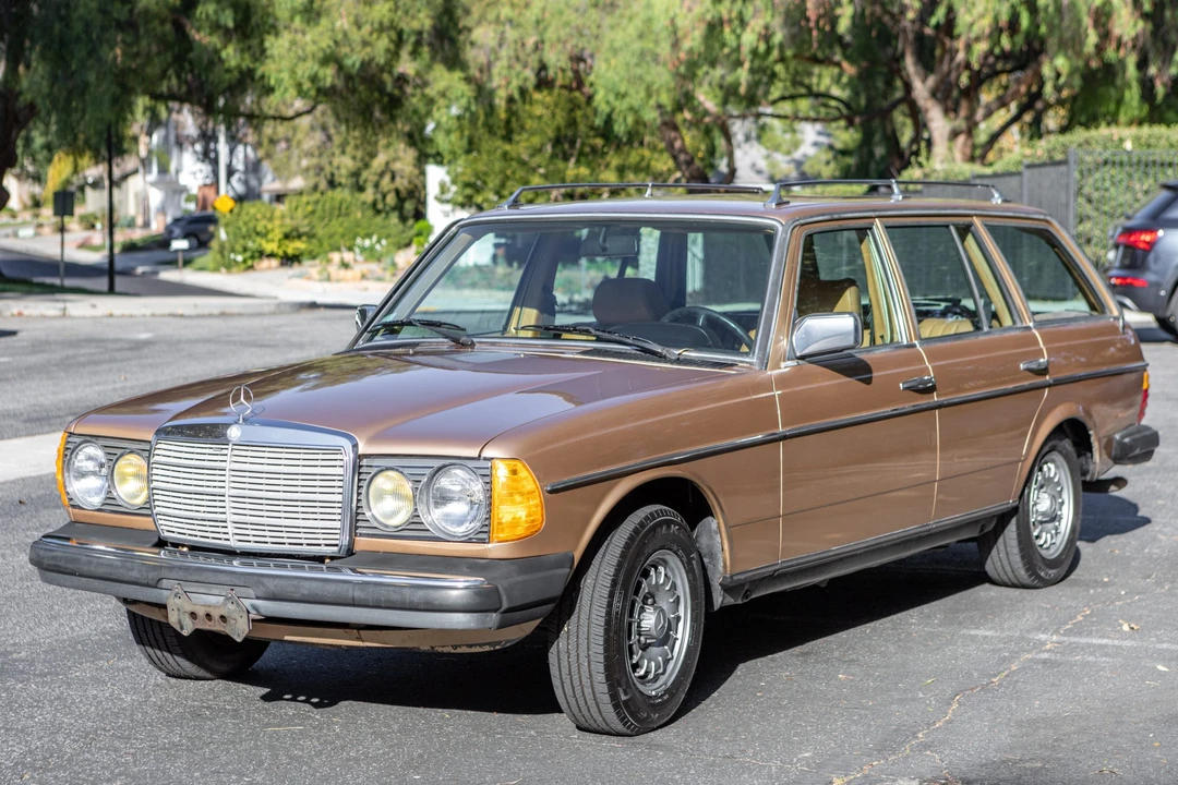 1985 Mercedes-Benz W123 Wagon (S123) - Image 2 of 31