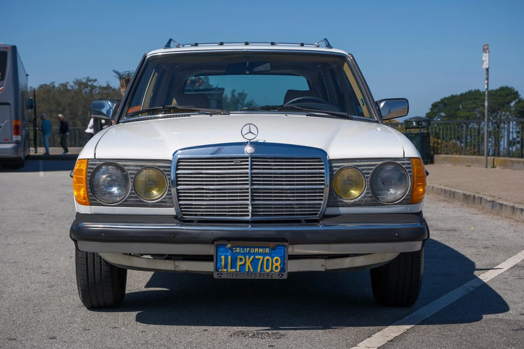 1985 Mercedes-Benz W123 Wagon (S123) - Image 2 of 31