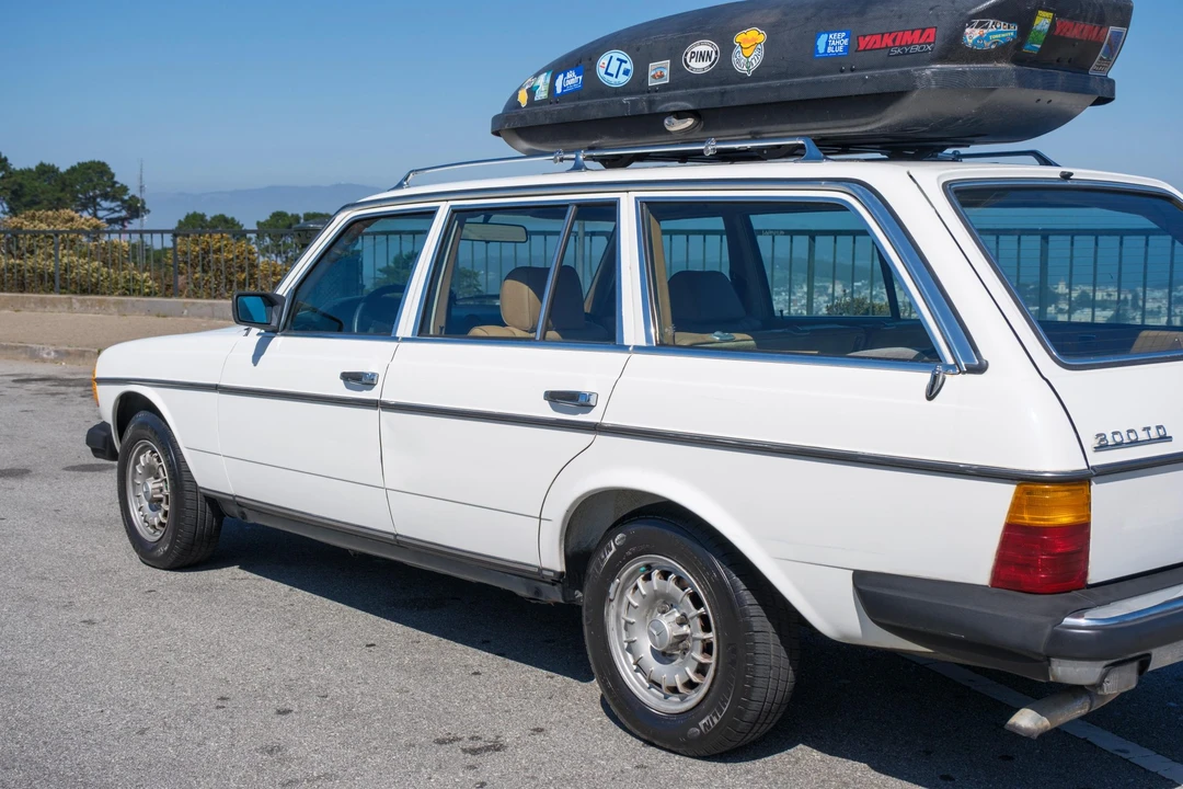 1985 Mercedes-Benz W123 Wagon (S123) - Image 27 of 31