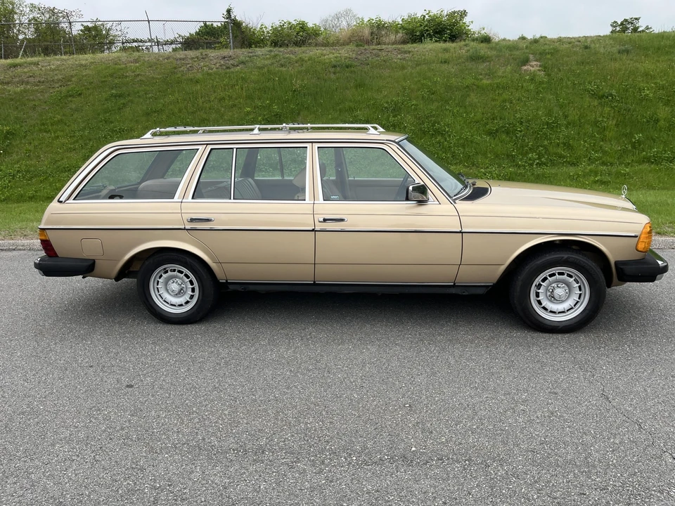 1985 Mercedes-Benz W123 Wagon (S123) - Image 6 of 31
