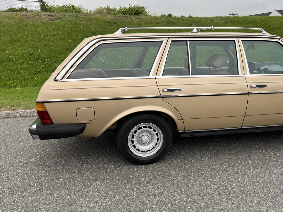 1985 Mercedes-Benz W123 Wagon (S123) - Image 17 of 31