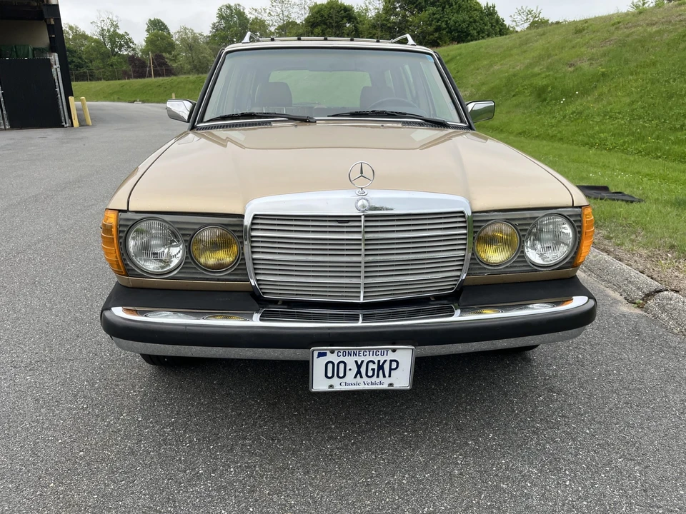 1985 Mercedes-Benz W123 Wagon (S123) - Image 9 of 31