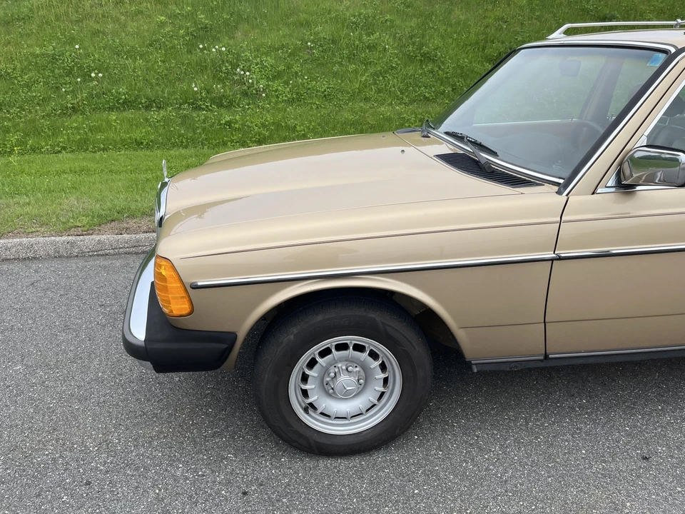 1985 Mercedes-Benz W123 Wagon (S123) - Image 11 of 31