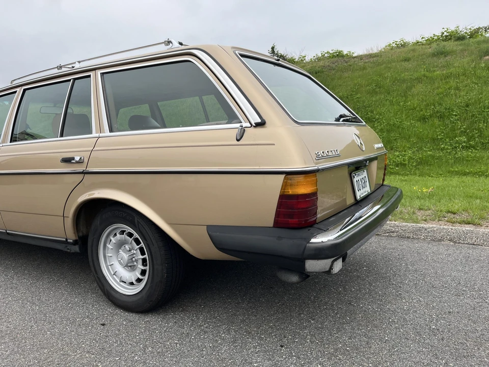 1985 Mercedes-Benz W123 Wagon (S123) - Image 15 of 31