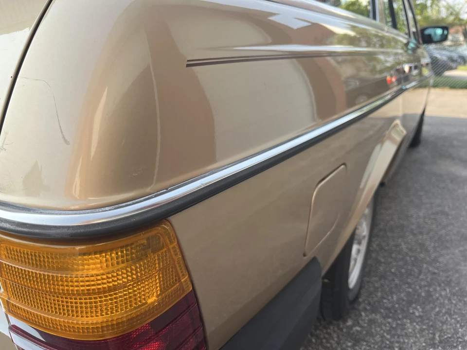 1985 Mercedes-Benz W123 Wagon (S123) - Image 28 of 31