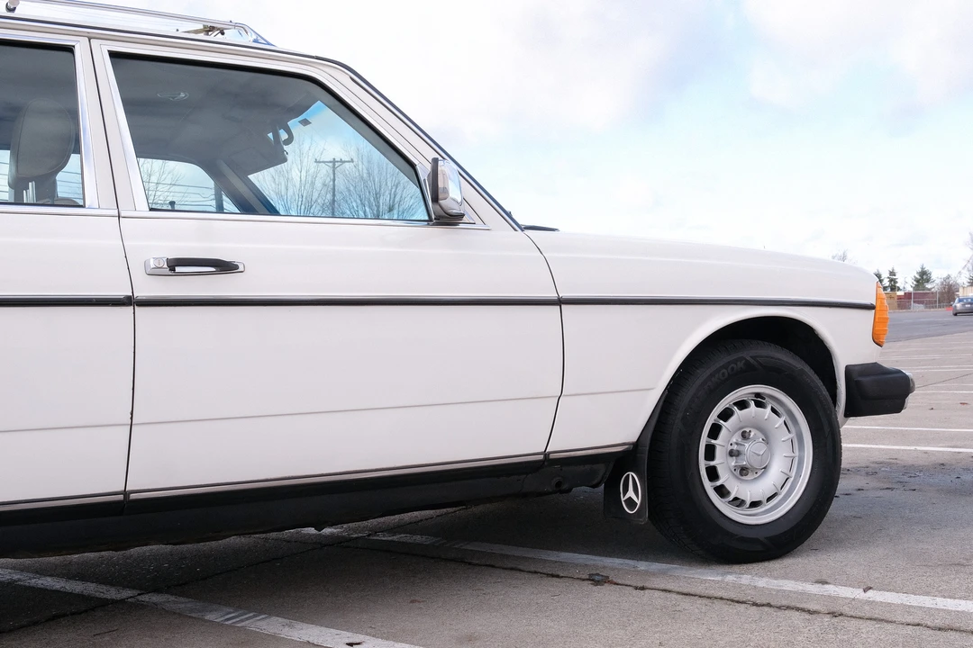 1985 Mercedes-Benz W123 Wagon (S123) - Image 22 of 31