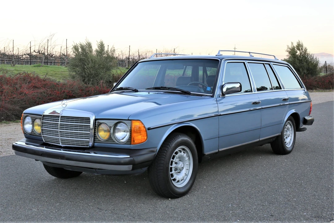 1985 Mercedes-Benz W123 Wagon (S123) - Image 2 of 31