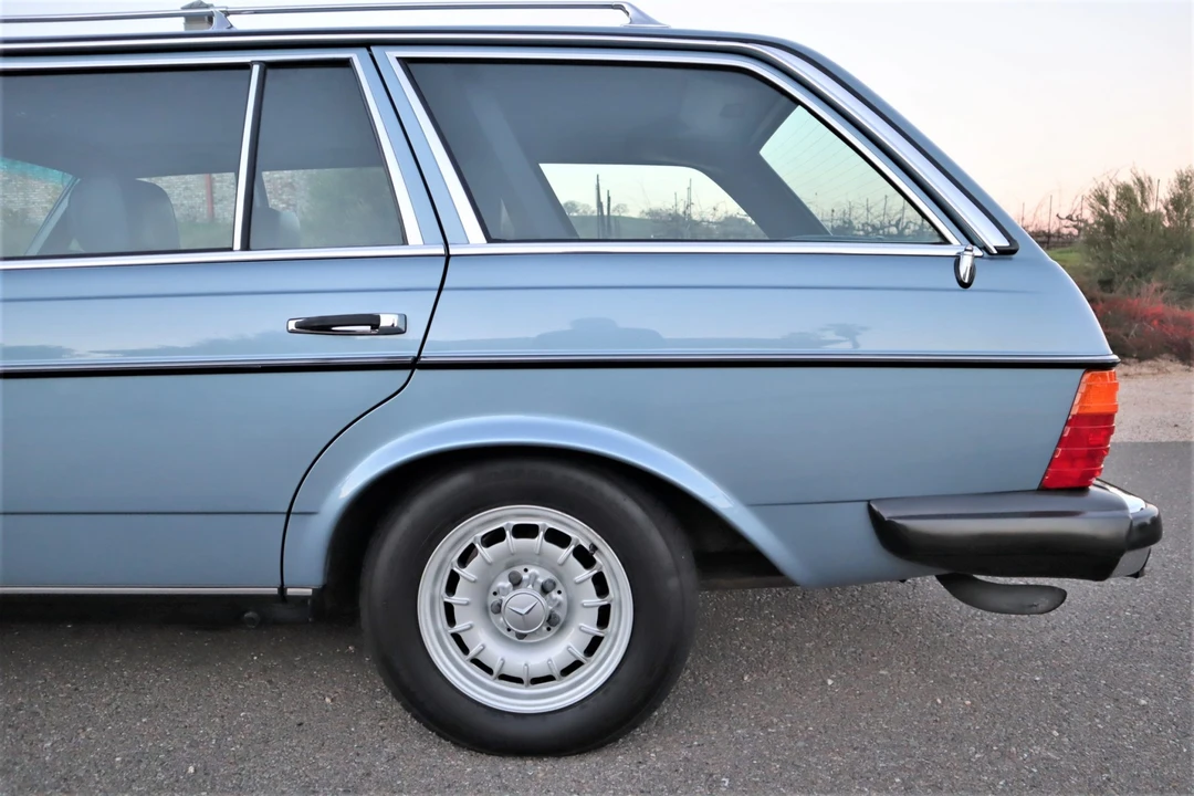 1985 Mercedes-Benz W123 Wagon (S123) - Image 23 of 31