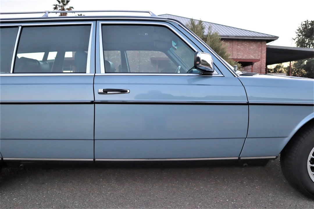 1985 Mercedes-Benz W123 Wagon (S123) - Image 30 of 31