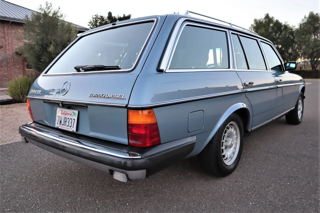 1985 Mercedes-Benz W123 Wagon (S123) - Image 13 of 31