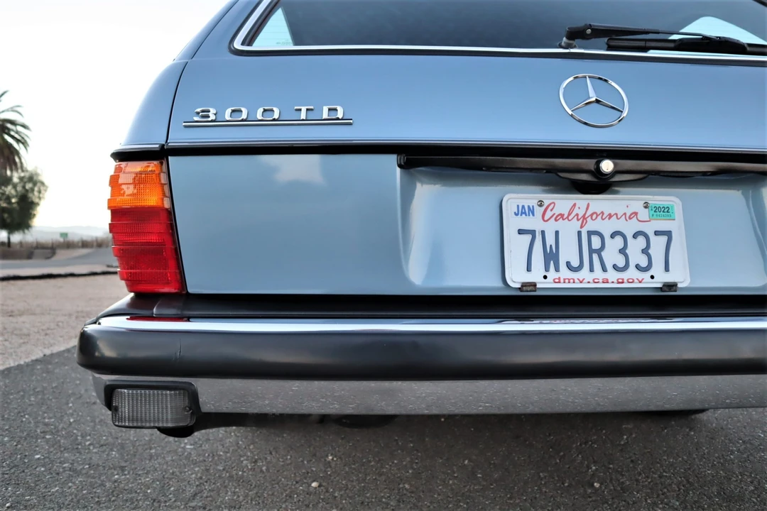 1985 Mercedes-Benz W123 Wagon (S123) - Image 25 of 31