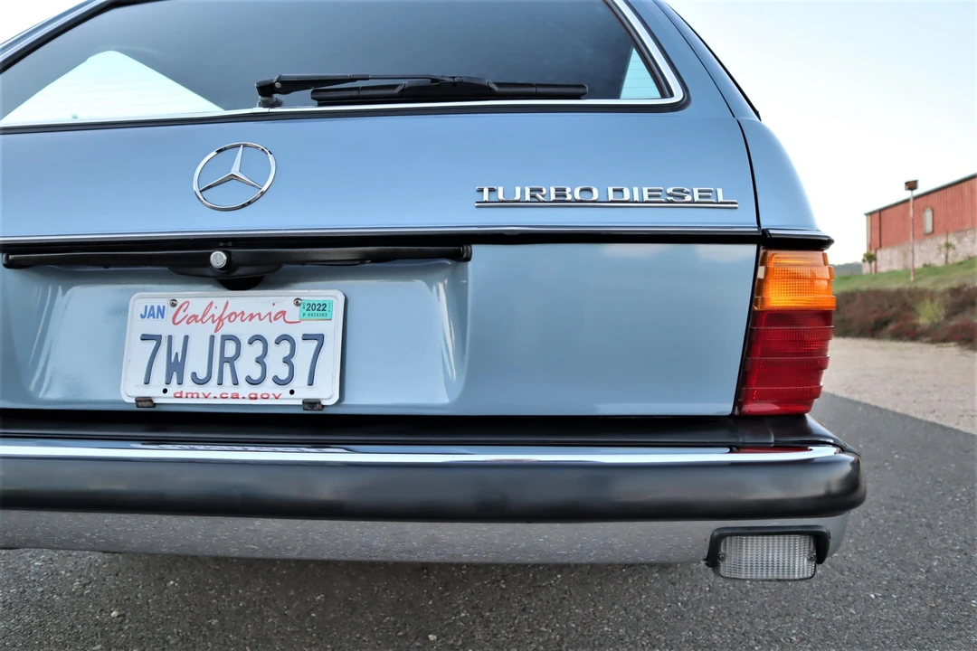 1985 Mercedes-Benz W123 Wagon (S123) - Image 27 of 31