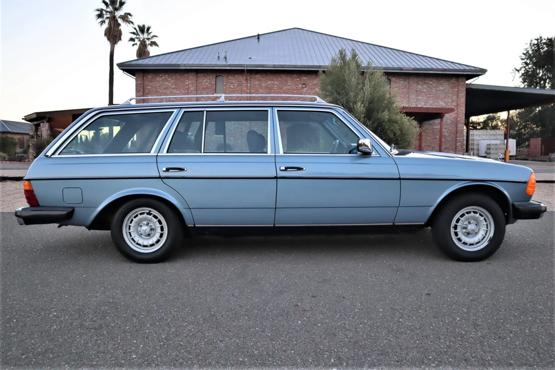 1985 Mercedes-Benz W123 Wagon (S123) - Image 11 of 31