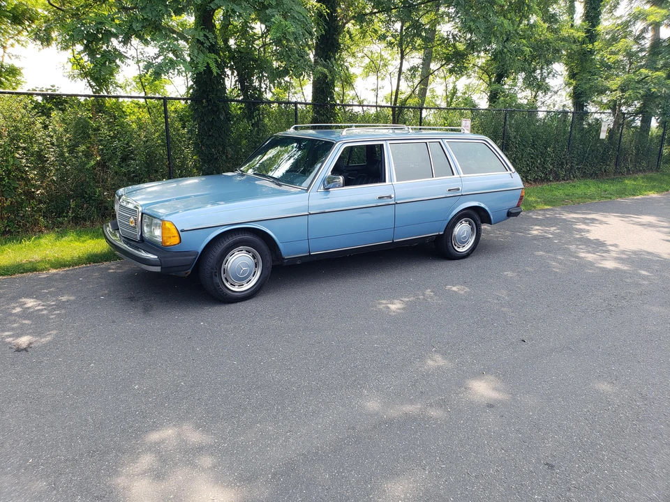 1985 Mercedes-Benz W124 E-Class - Image 8 of 31