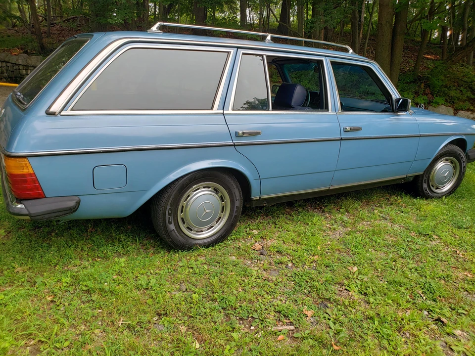 1985 Mercedes-Benz W124 E-Class - Image 22 of 31