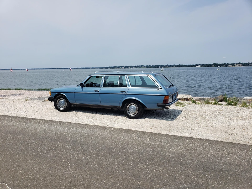 1985 Mercedes-Benz W124 E-Class - Image 14 of 31