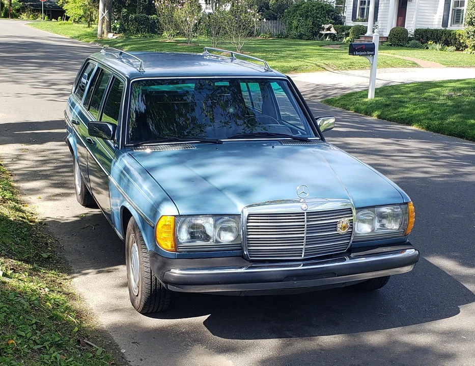 1985 Mercedes-Benz W124 E-Class - Image 28 of 31