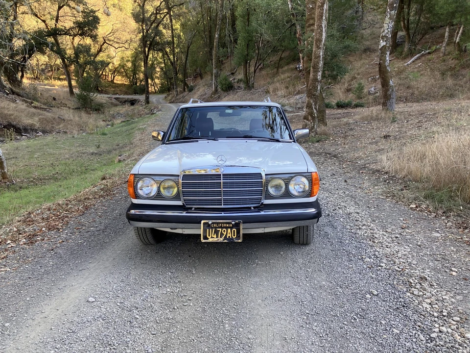 1985 Mercedes-Benz W123 Wagon (S123) - Image 2 of 31