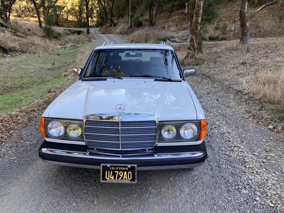 1985 Mercedes-Benz W123 Wagon (S123) - Image 3 of 31
