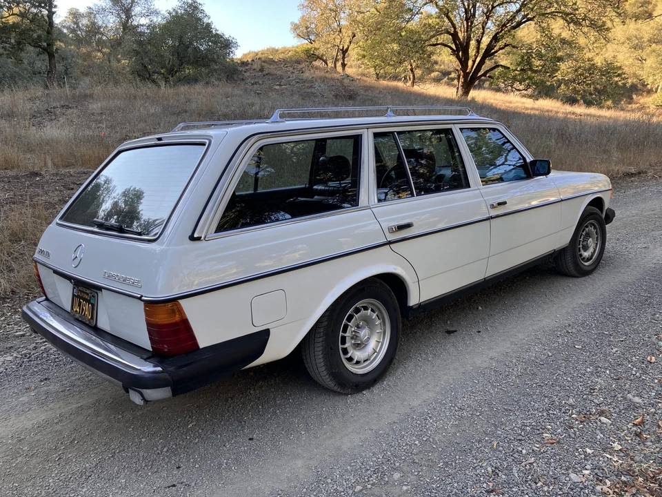 1985 Mercedes-Benz W123 Wagon (S123) - Image 23 of 31