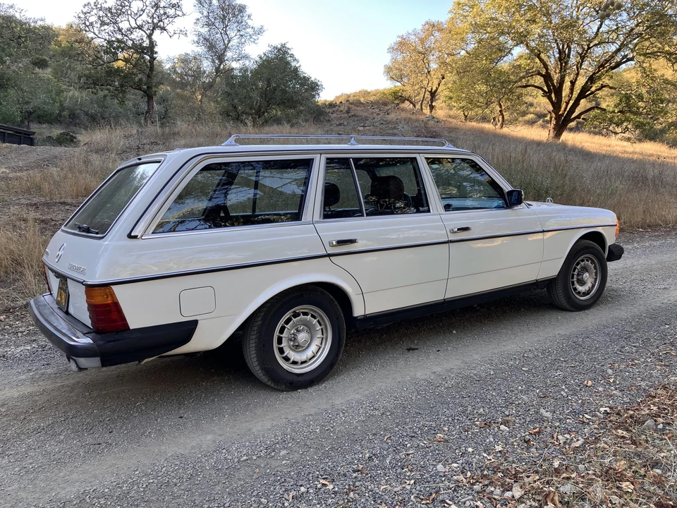 1985 Mercedes-Benz W123 Wagon (S123) - Image 24 of 31