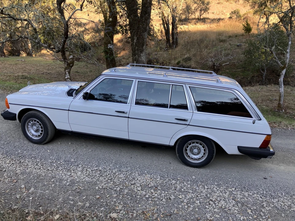 1985 Mercedes-Benz W123 Wagon (S123) - Image 16 of 31