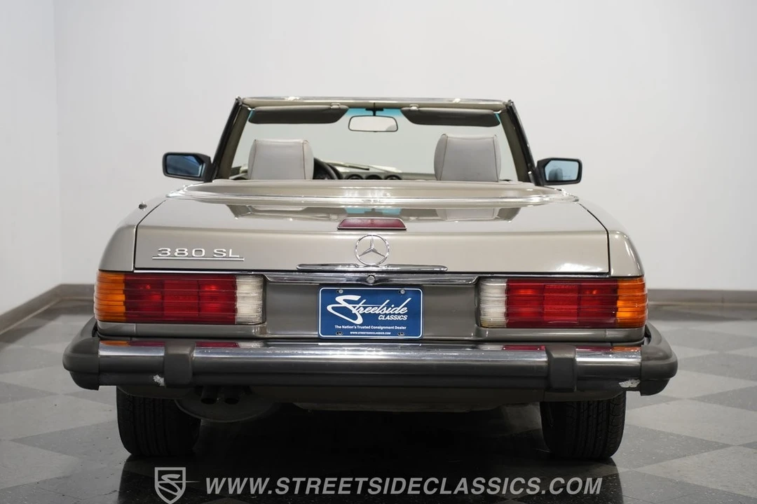 1985 Mercedes-Benz R107 SL-Class - Image 10 of 21