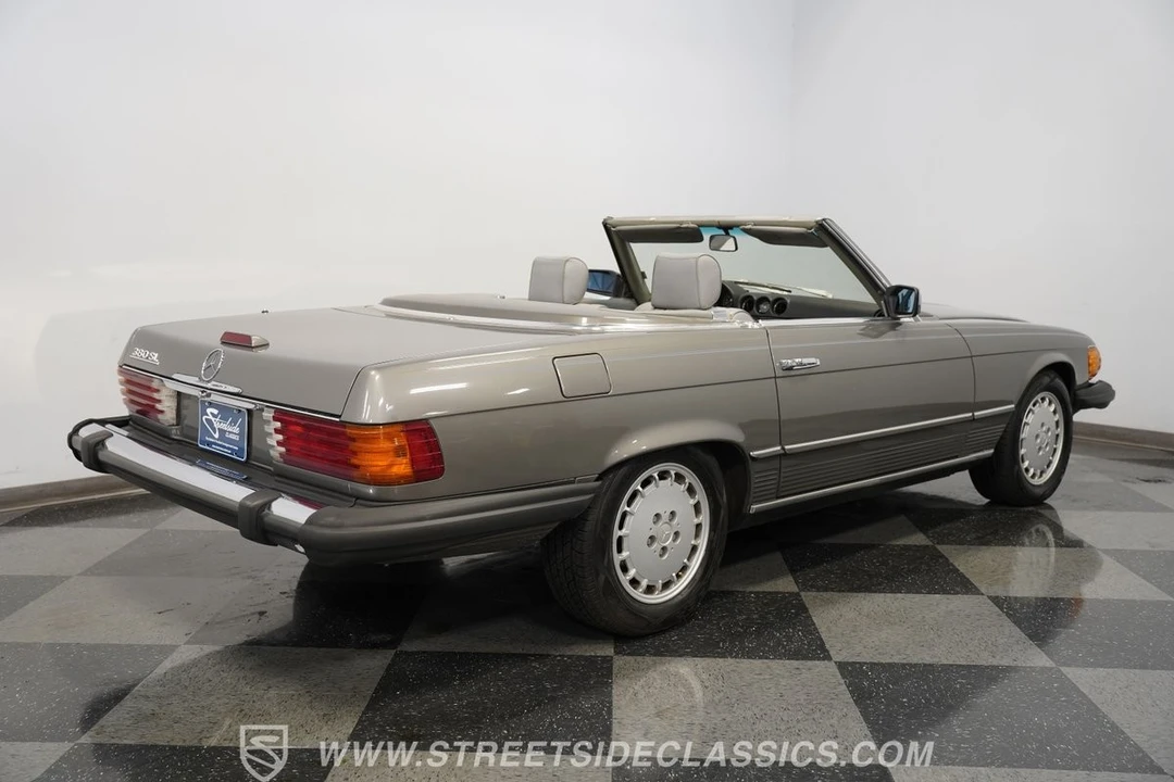 1985 Mercedes-Benz R107 SL-Class - Image 12 of 21