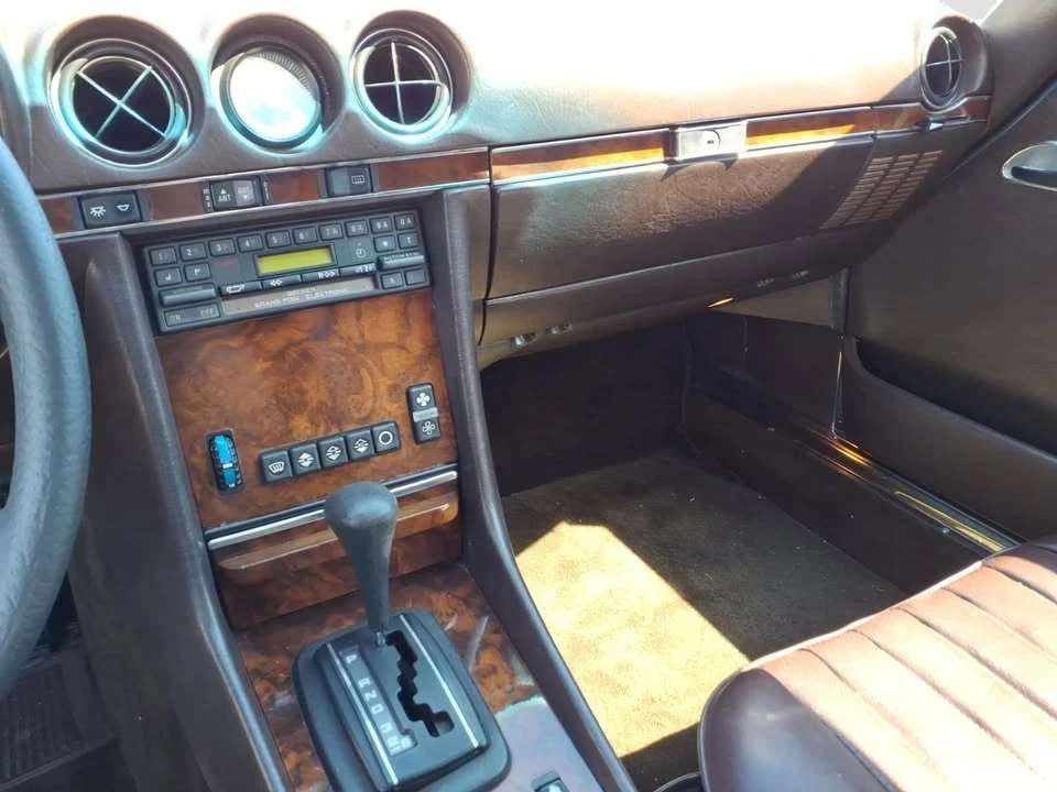 1985 Mercedes-Benz W124 E-Class - Image 18 of 18