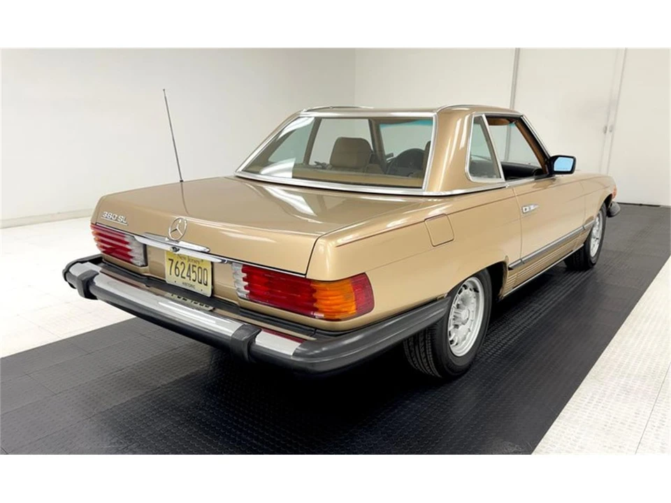 1985 Mercedes-Benz W124 E-Class - Image 11 of 31