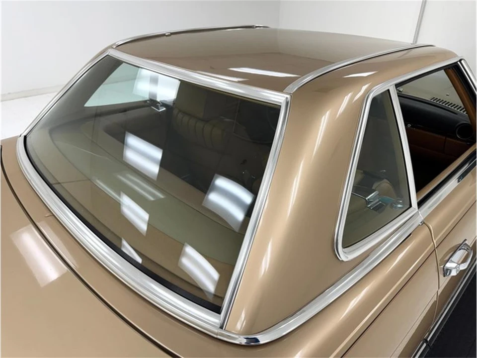 1985 Mercedes-Benz W124 E-Class - Image 30 of 31