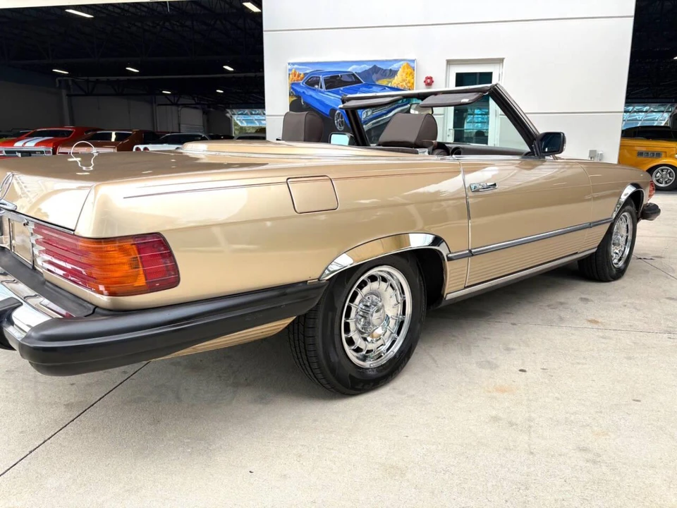 1985 Mercedes-Benz W124 E-Class - Image 16 of 31