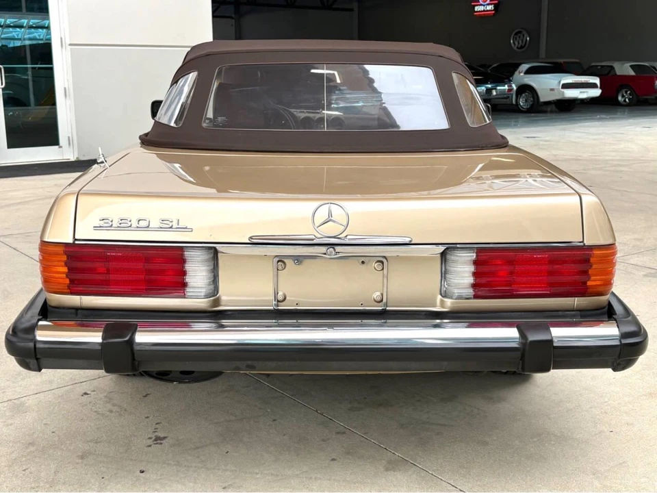 1985 Mercedes-Benz W124 E-Class - Image 27 of 31