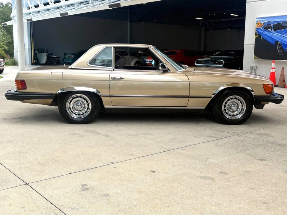1985 Mercedes-Benz W124 E-Class - Image 21 of 31