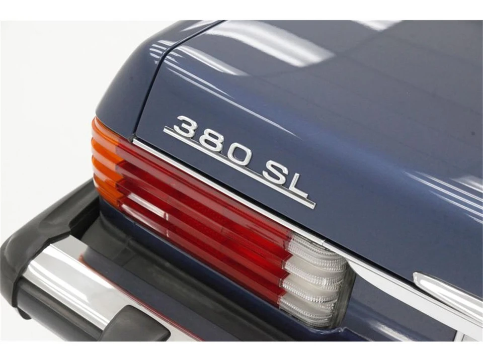 1985 Mercedes-Benz W124 E-Class - Image 30 of 31
