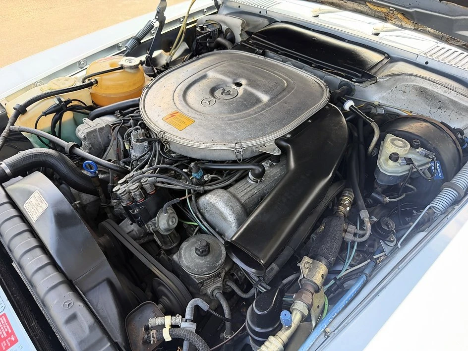 1985 Mercedes-Benz 190E - Image 19 of 20