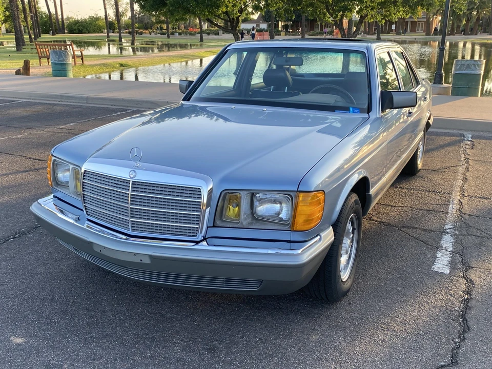 1985 Mercedes-Benz W126 S-Class Sedan - Image 2 of 31
