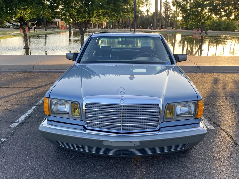 1985 Mercedes-Benz W126 S-Class Sedan - Image 4 of 31