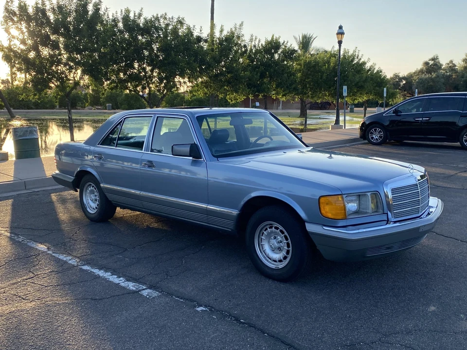 1985 Mercedes-Benz W126 S-Class Sedan - Image 10 of 31