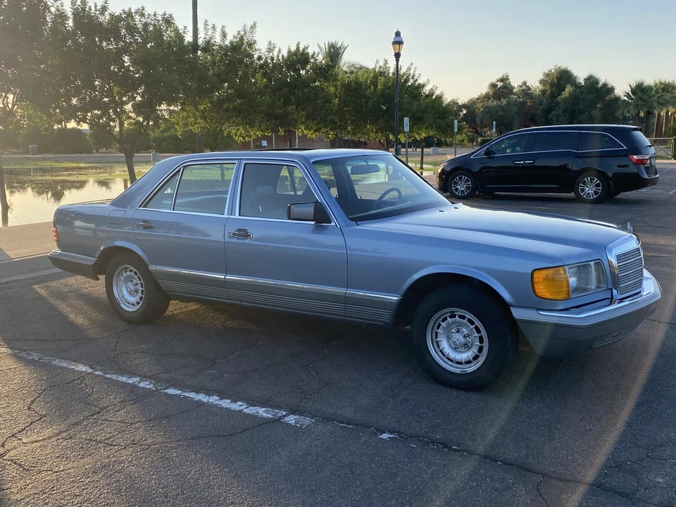 1985 Mercedes-Benz W126 S-Class Sedan - Image 11 of 31