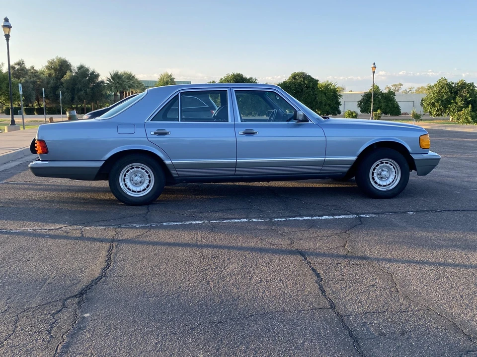 1985 Mercedes-Benz W126 S-Class Sedan - Image 16 of 31
