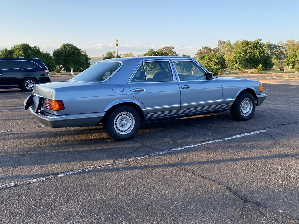 1985 Mercedes-Benz W126 S-Class Sedan - Image 18 of 31