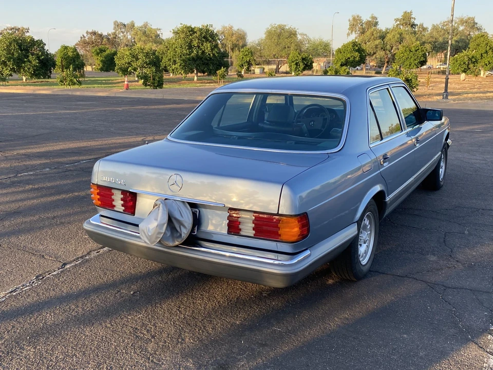 1985 Mercedes-Benz W126 S-Class Sedan - Image 22 of 31