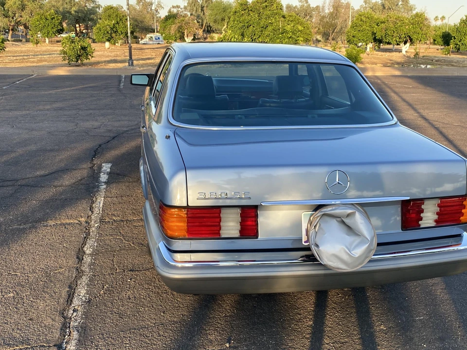 1985 Mercedes-Benz W126 S-Class Sedan - Image 26 of 31