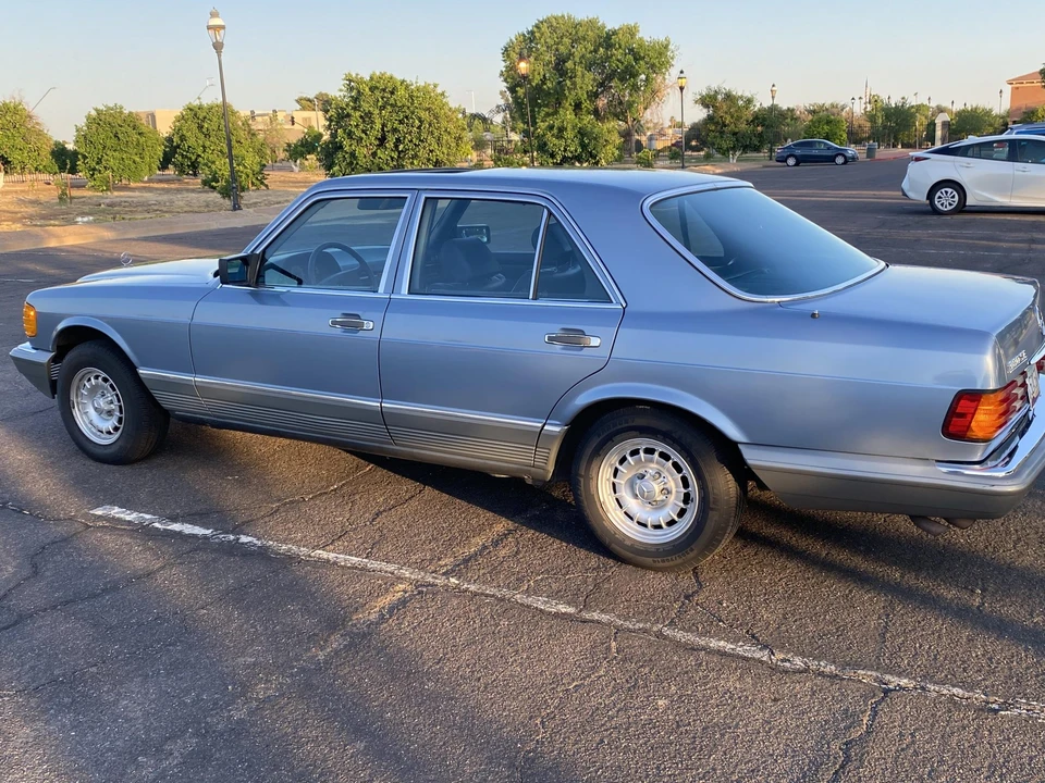 1985 Mercedes-Benz W126 S-Class Sedan - Image 31 of 31