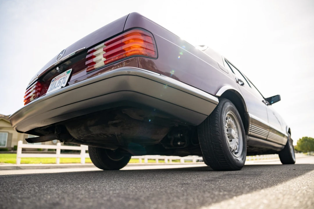 1985 Mercedes-Benz W126 S-Class Sedan - Image 11 of 31