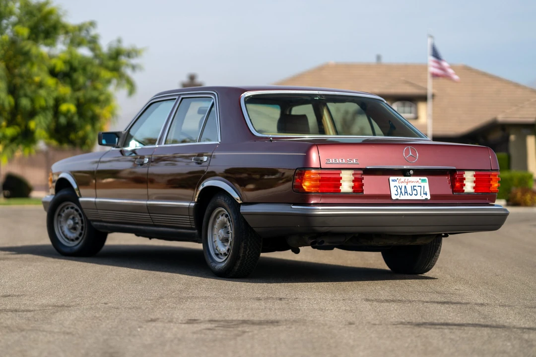 1985 Mercedes-Benz W126 S-Class Sedan - Image 7 of 31