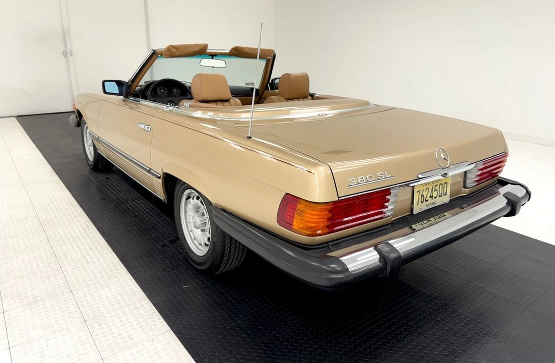 1985 Mercedes-Benz - Image 9 of 31