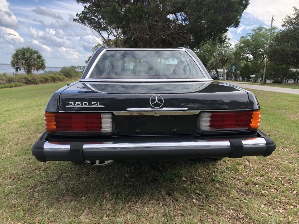 1985 Mercedes-Benz R107 SL-Class - Image 9 of 31