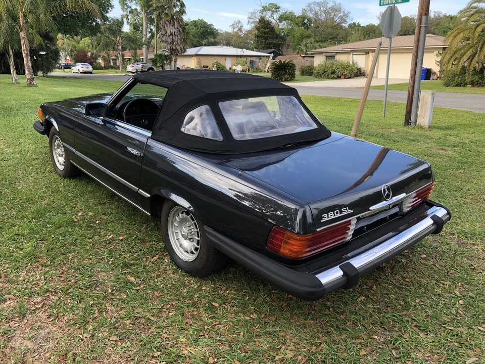 1985 Mercedes-Benz R107 SL-Class - Image 17 of 31